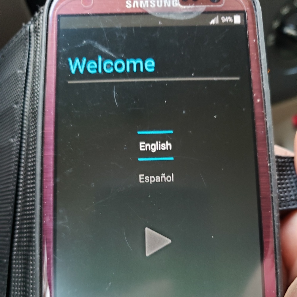 The phone comes with a 4.80-inch touchscreen displ